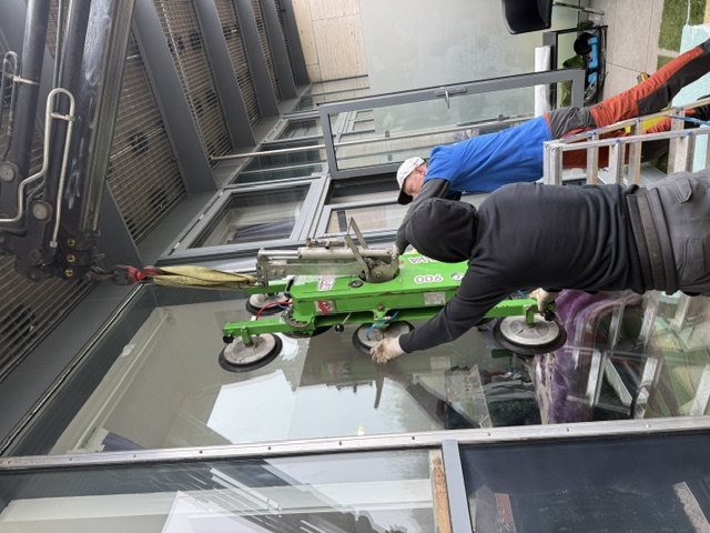 About Holborn Glazing